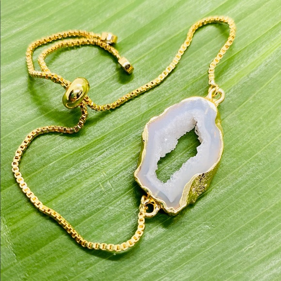 18K Milky White Agate Geode Bracelet - Picture 6 of 8